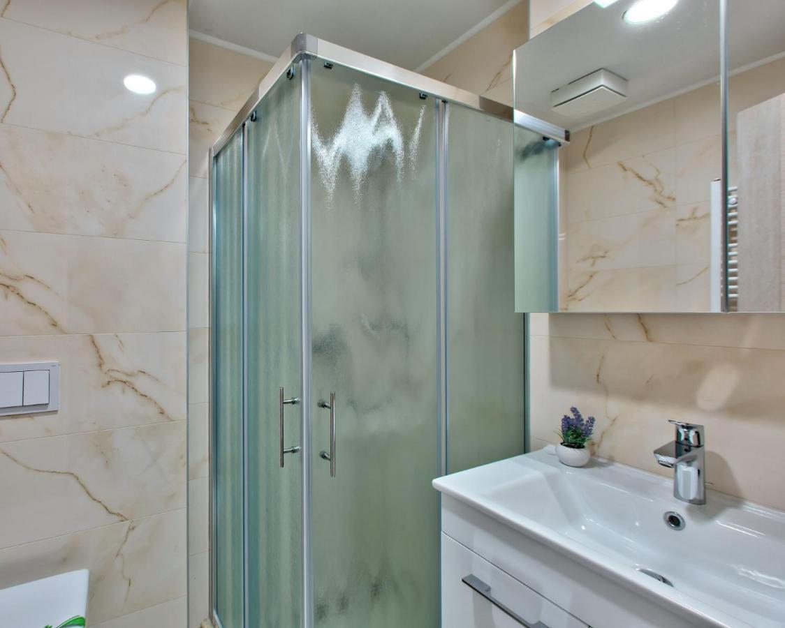 Hotel Dompes Мостар Экстерьер фото